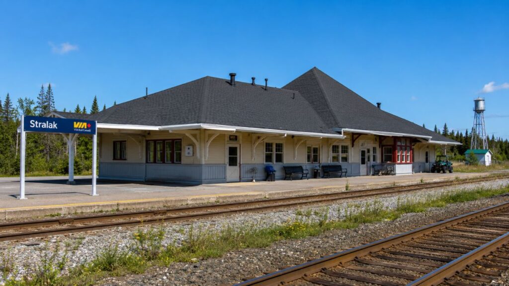 Stralak Train Station